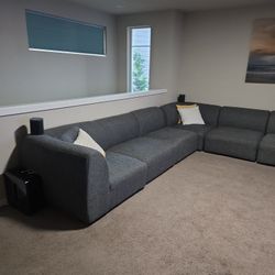 Dania Sofa