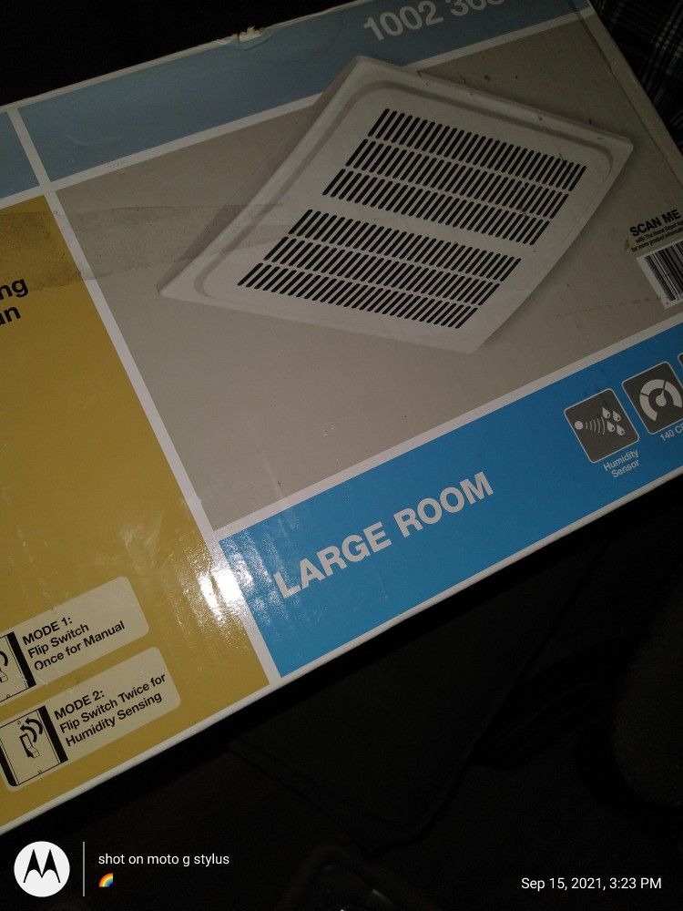 Hampton Bay Humidity Sensing Ventilation Fan /White Finish