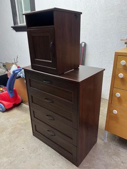 Set of 2 IKêA Dresser $160.- for both