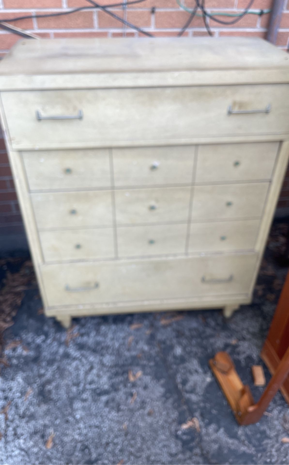 Dresser 4 Drawers