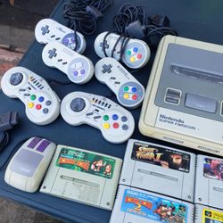 1990 Retro Gaming Console Nintendo Famicom like New. With Cables. 5 Great Games. 6 Controllers original & 1 Mouse. All work 100%. $280! Firm or Trade 