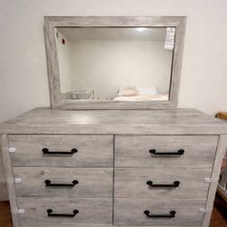 Ashley Dresser With Mirror