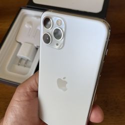 iPhone 11 Pro Max unlocked 64gb ( Liberado )