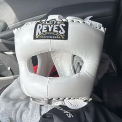 Cleto Reyes Full Bar Head Gear 