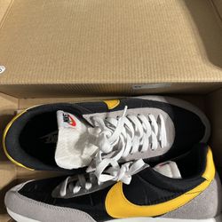 Men’s Nike Shoes Size 11.5