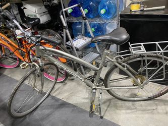 Women’s Schwinn Bicycle