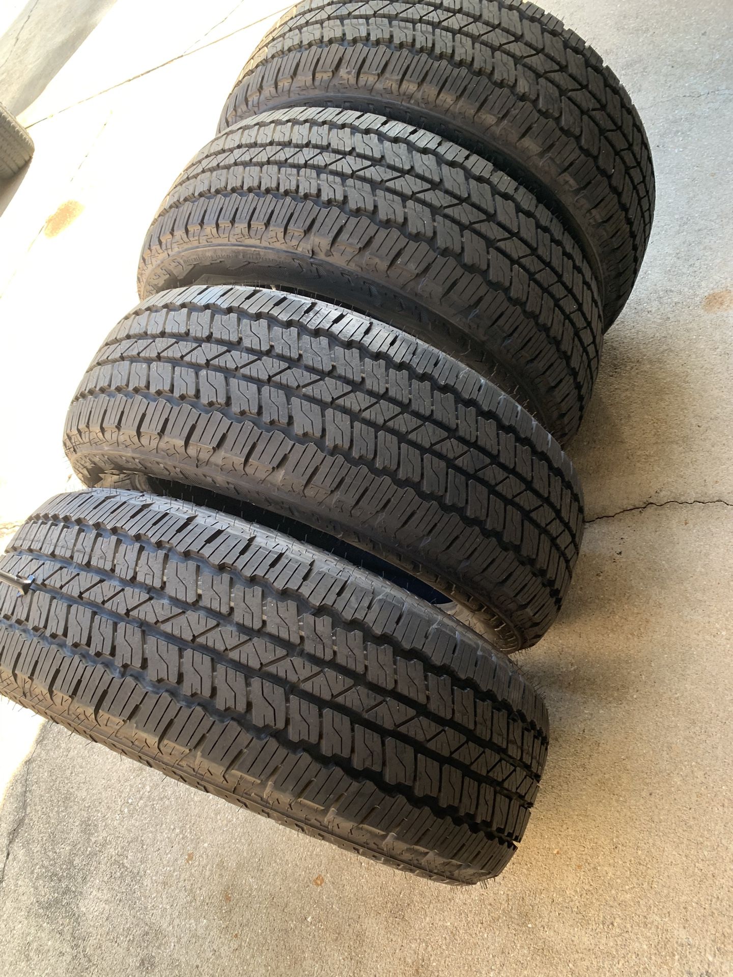 4 new bridgestone dueler A/T tires, 255/55r20