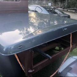 2015 5-3/4’ Hard Tonneau Bed Cover – No Key – Good Condition 📍 Pick up in Denham Springs, LA