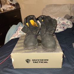 Pair Of Size 101/2 Black Timberland Boots With A Pair Of Kolo Vera Pelle Size 10 Mens 