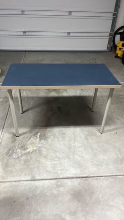 Blue Top Desk with Unscrewable Metal Legs
