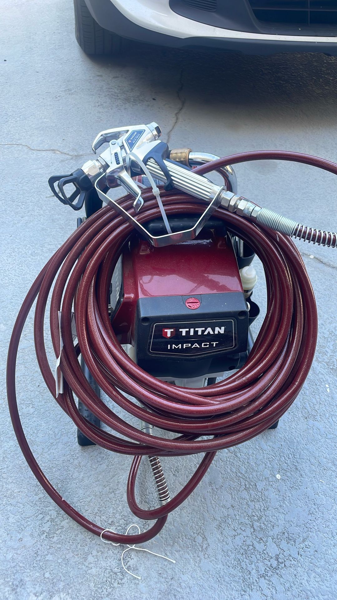 Titan Impact 440 Paint sprayer