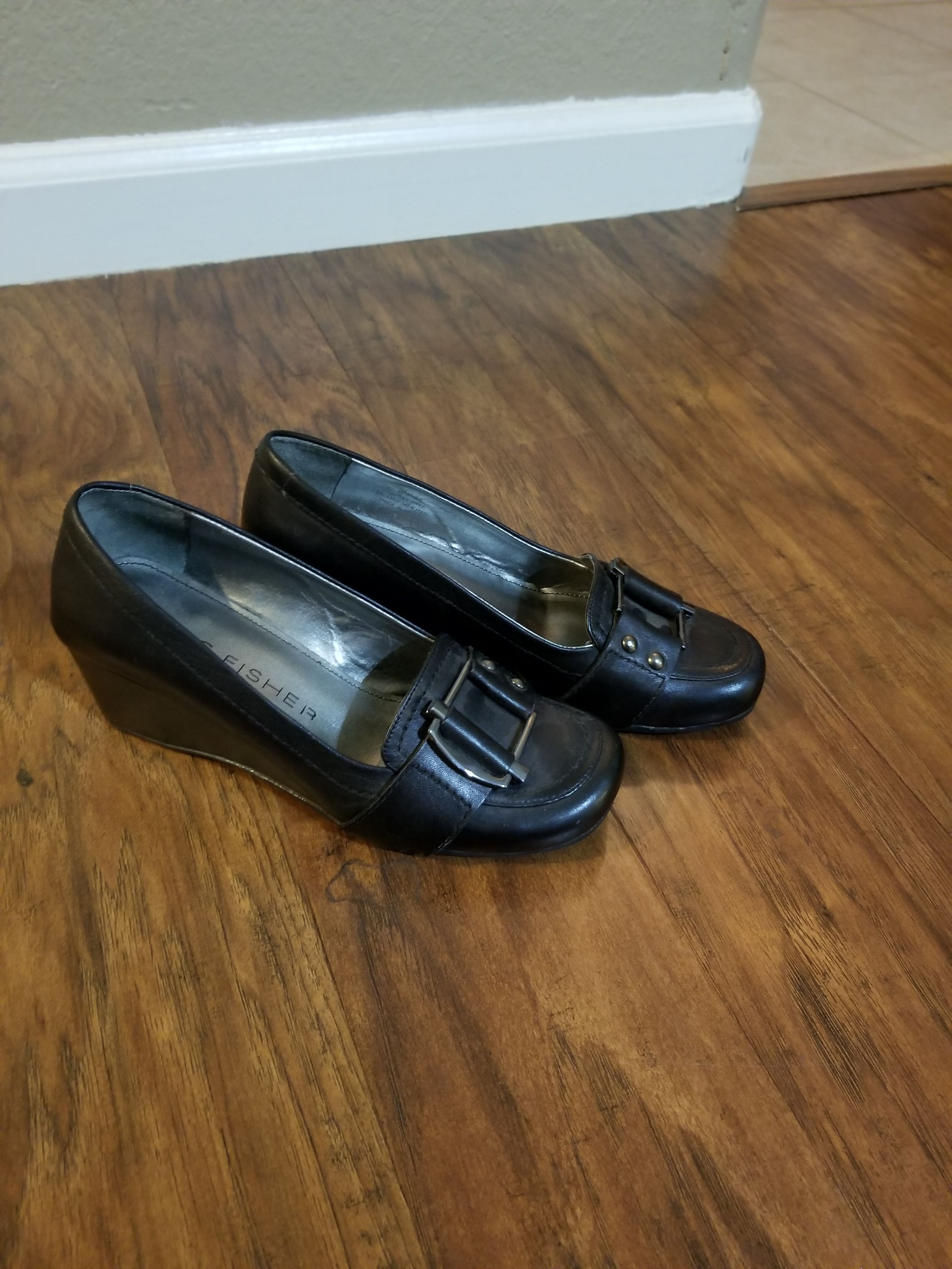 Black low rise wedge heels, Size 5