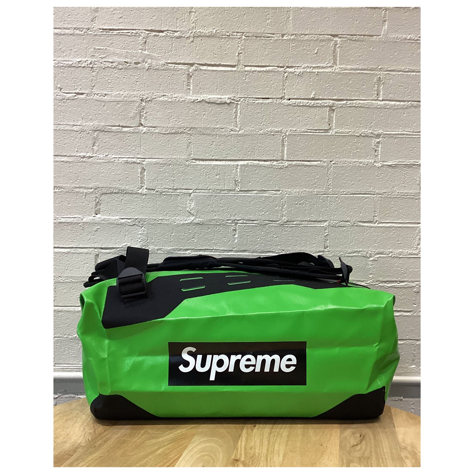 SUPREME / ORTLIEB DUFFLE BACKPACK BAG - GREEN