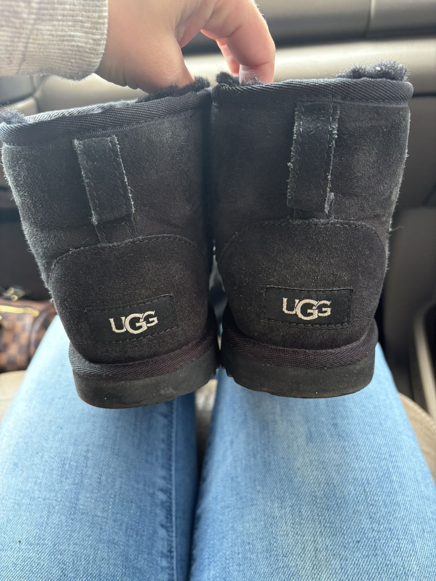 Big Kid Size 5 Ugg