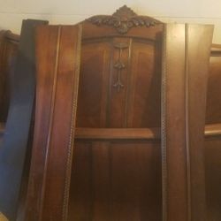 Vintage Sled bed QUEEN size! 