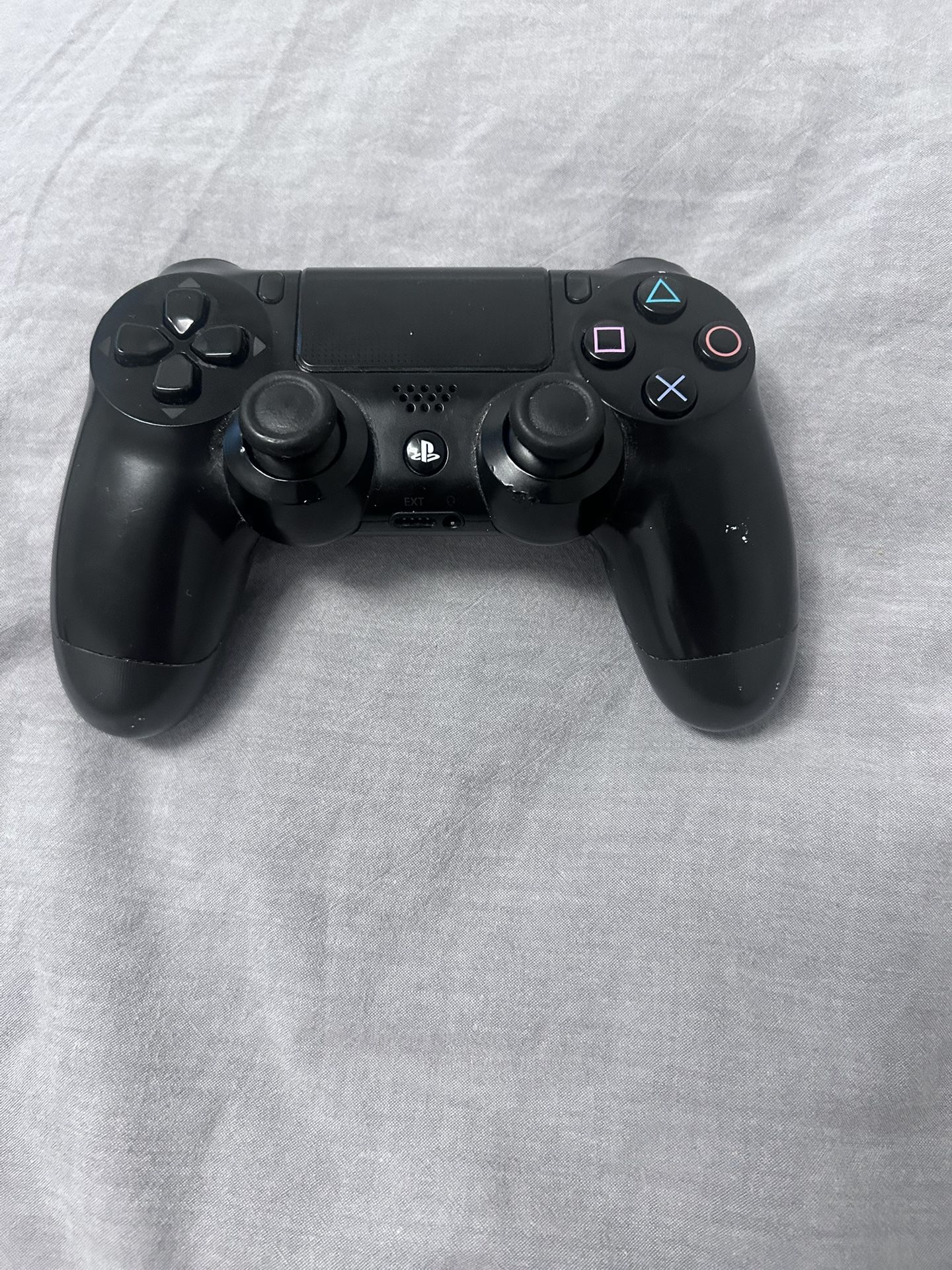 PS4 Controller