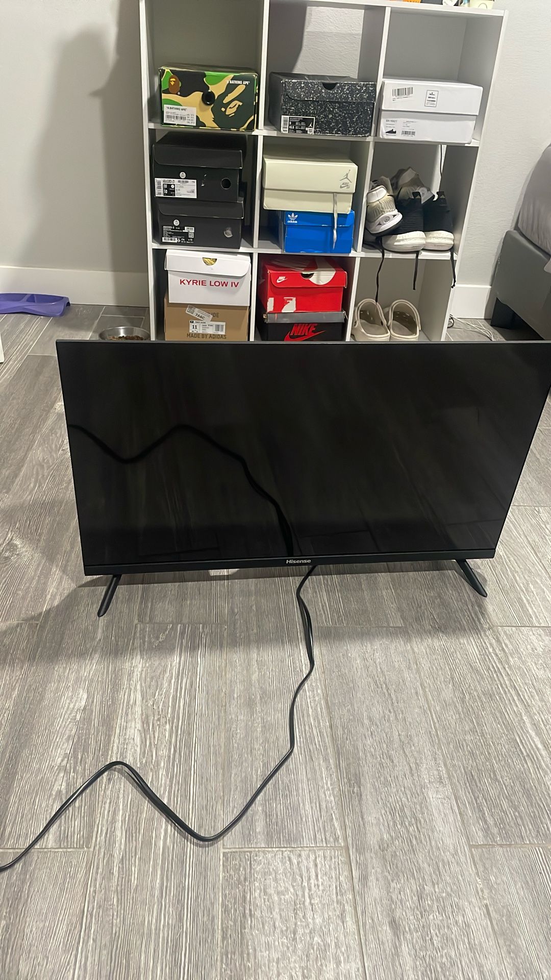 hisense tv 24”