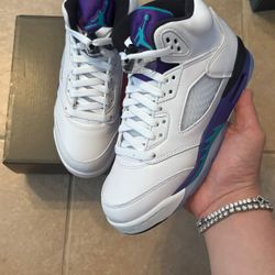 Air Jordan 5 Retro Grape Size 5.5Y 