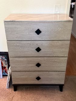 4 drawer dresser