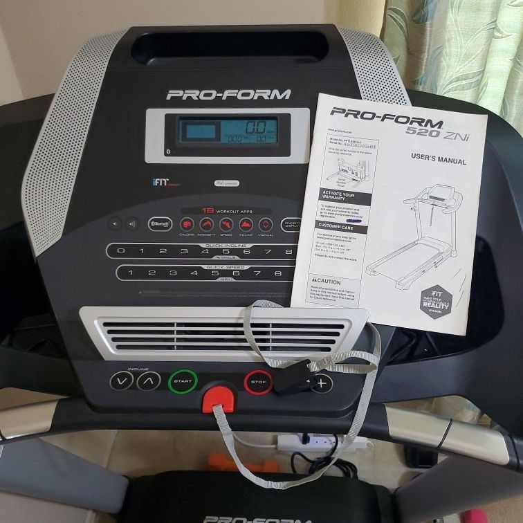 ProForm 520 ZNi Folding Treadmill iFIT Compatible for Sale in Sugar Land TX OfferUp