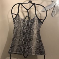 Medium Victoria’s Secret Yoga Bra Top Animal Snake Print