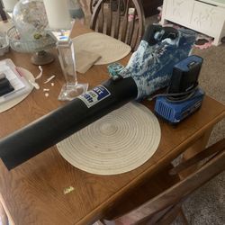 Leaf Blower 