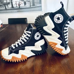 Converse Chuck Taylors Run Star Motion Black Gum Honey Size: Women’s 8 or Men’s 6.5 (# 171545C)