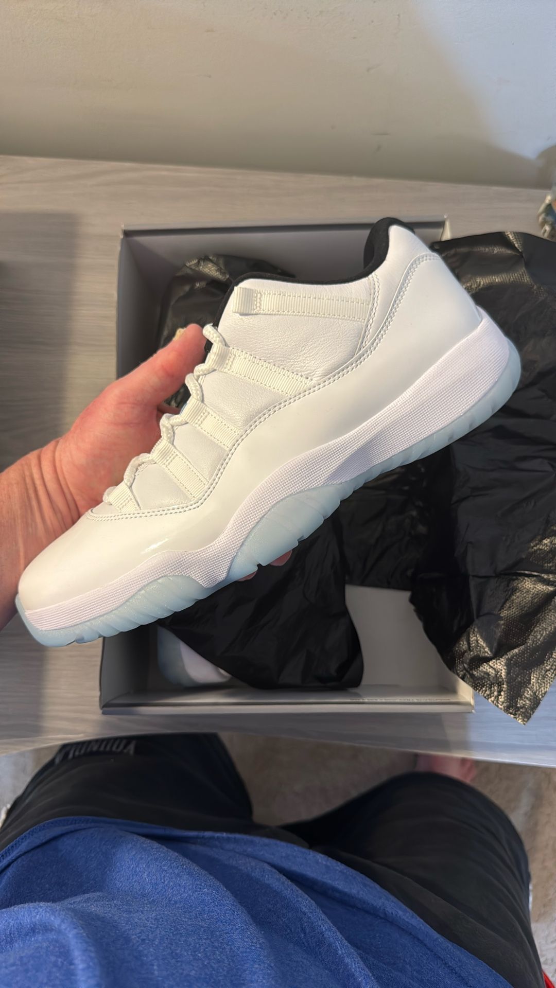 Jordan 11 Low Legend Blue Size 10.5