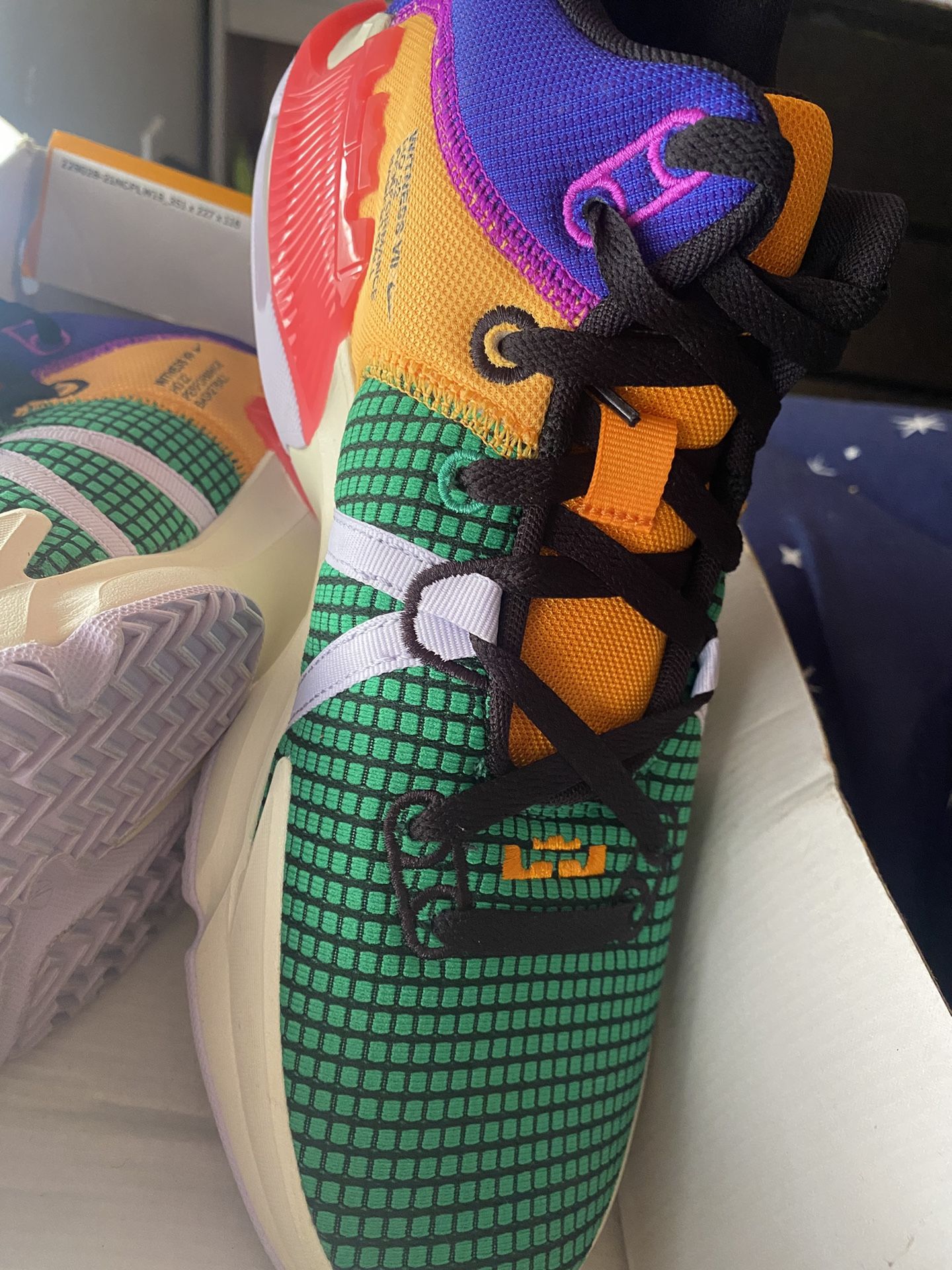 Men’s Size 11 Brand New