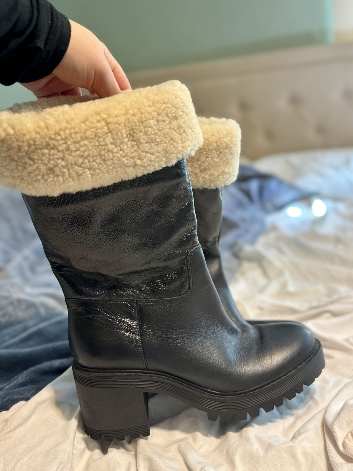 Black Leather Boots With Cream Fur