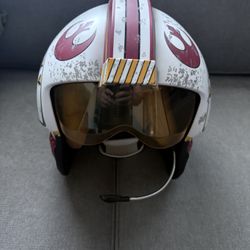 Poe Damerom Helmet