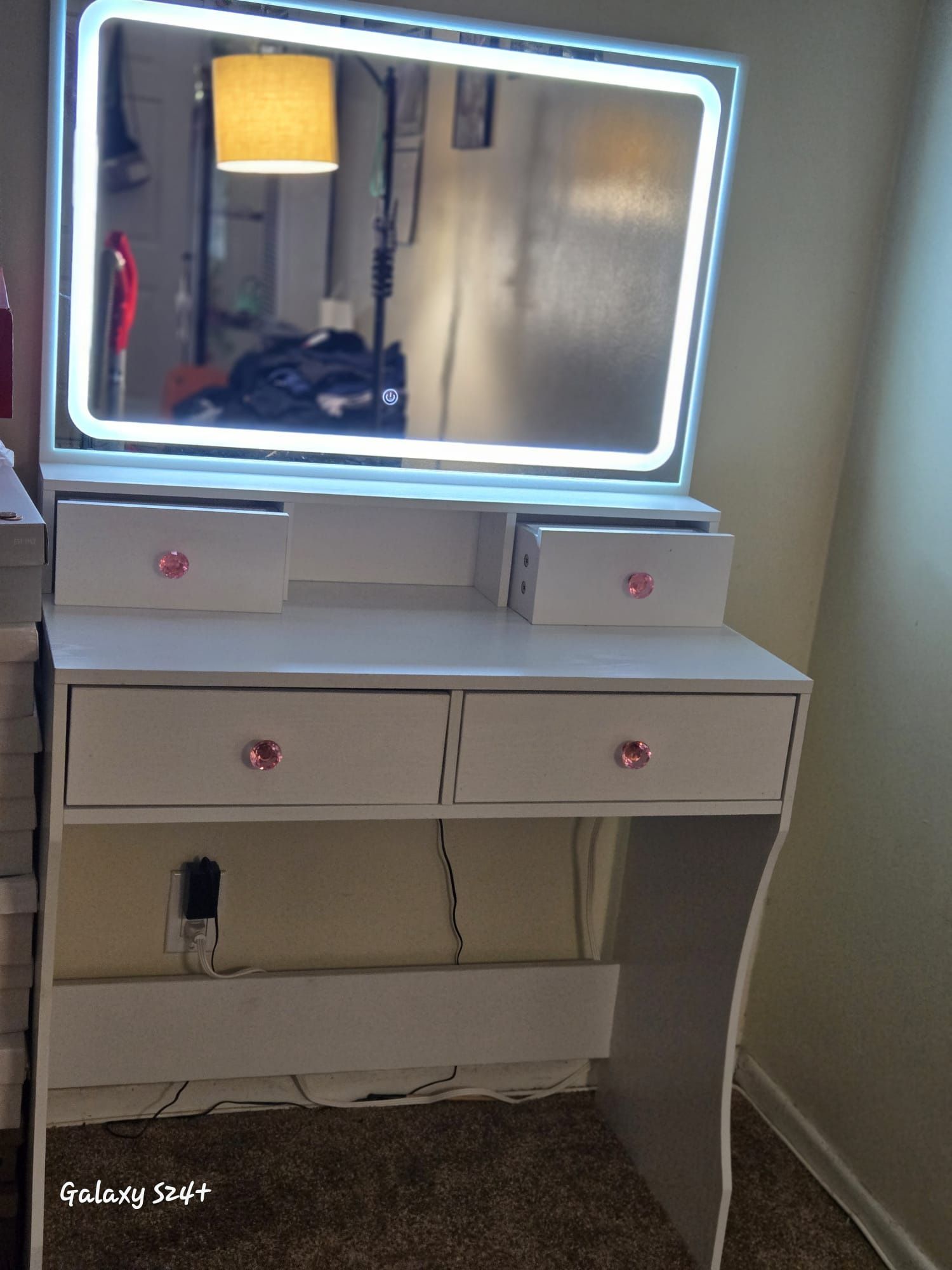 Vanity Desk with LED Lighted Mirror & Power Outlet & 4 Drawers, Makeup Table Set
