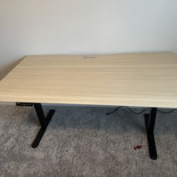 Vari Electric Desk