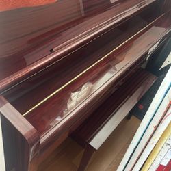 Upright piano free