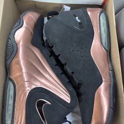 Nike Wave Men’s 9.5