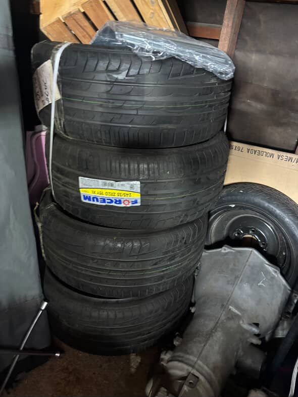 Forceum Tires