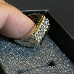 10k Gold Ring With 5 One Point Natural Diamonds 