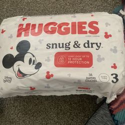 Bag Of Huggies Size 3 Diapers 