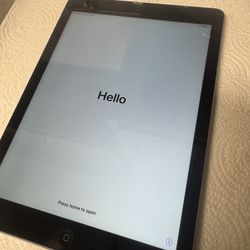 Apple iPad Air , Cracked Corner