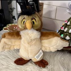 NWT Walt Disney World Winnie The Pooh Owl Bean Bag plush
