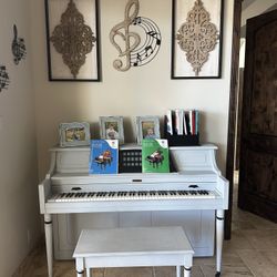 Currier Piano