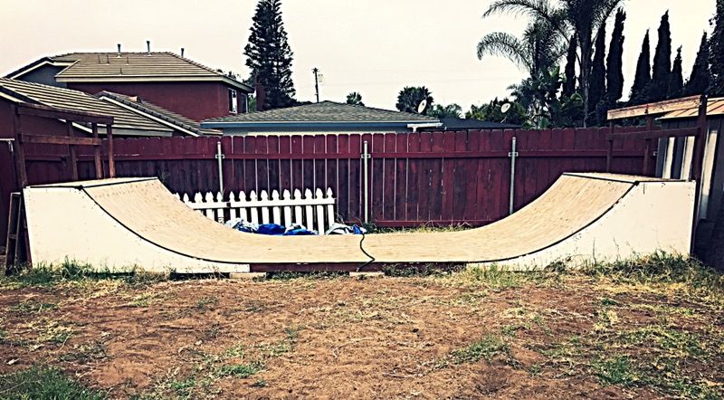 Skateboard Mini Ramp Halfpipe