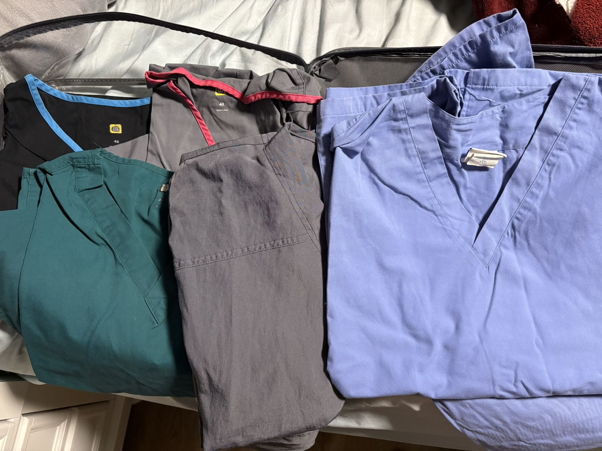 4 4XL SCRUB TOPS & 1 Pair 2XL Scrub Pants
