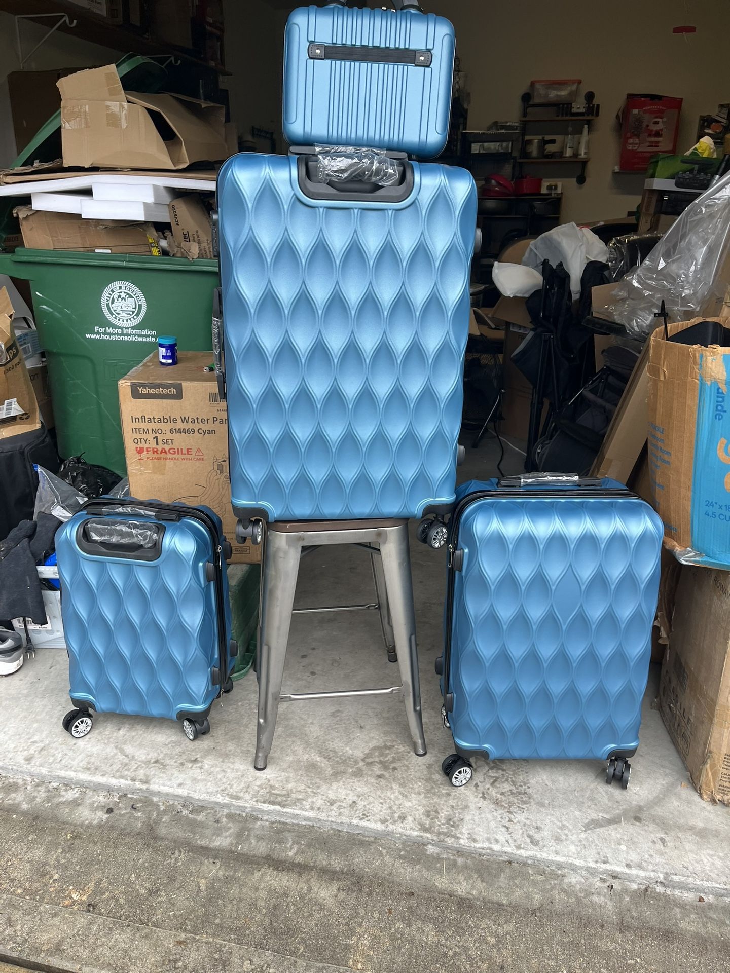 4 Pieces Luggage Set $120 Firm