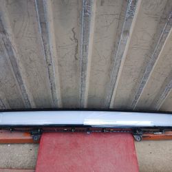 2022-2024 RIVIAN R1S R1T OEM FRONT CENTER LED HEADLIGHT LAMP