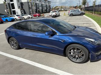 2022 Tesla Model 3 Standard Range
