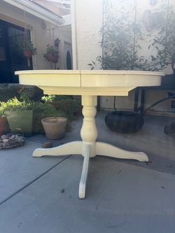 FREE! Dining  Table - Great DIY Makeover Project!