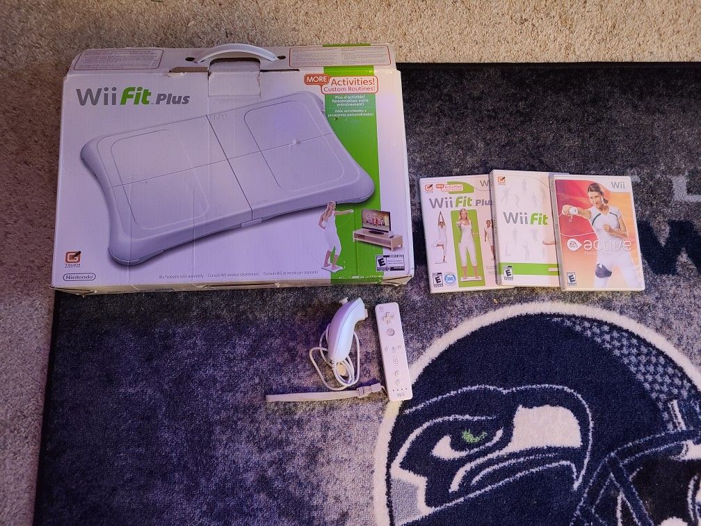 Wii Fit Plus Balance Board And Ganes And Accessories
