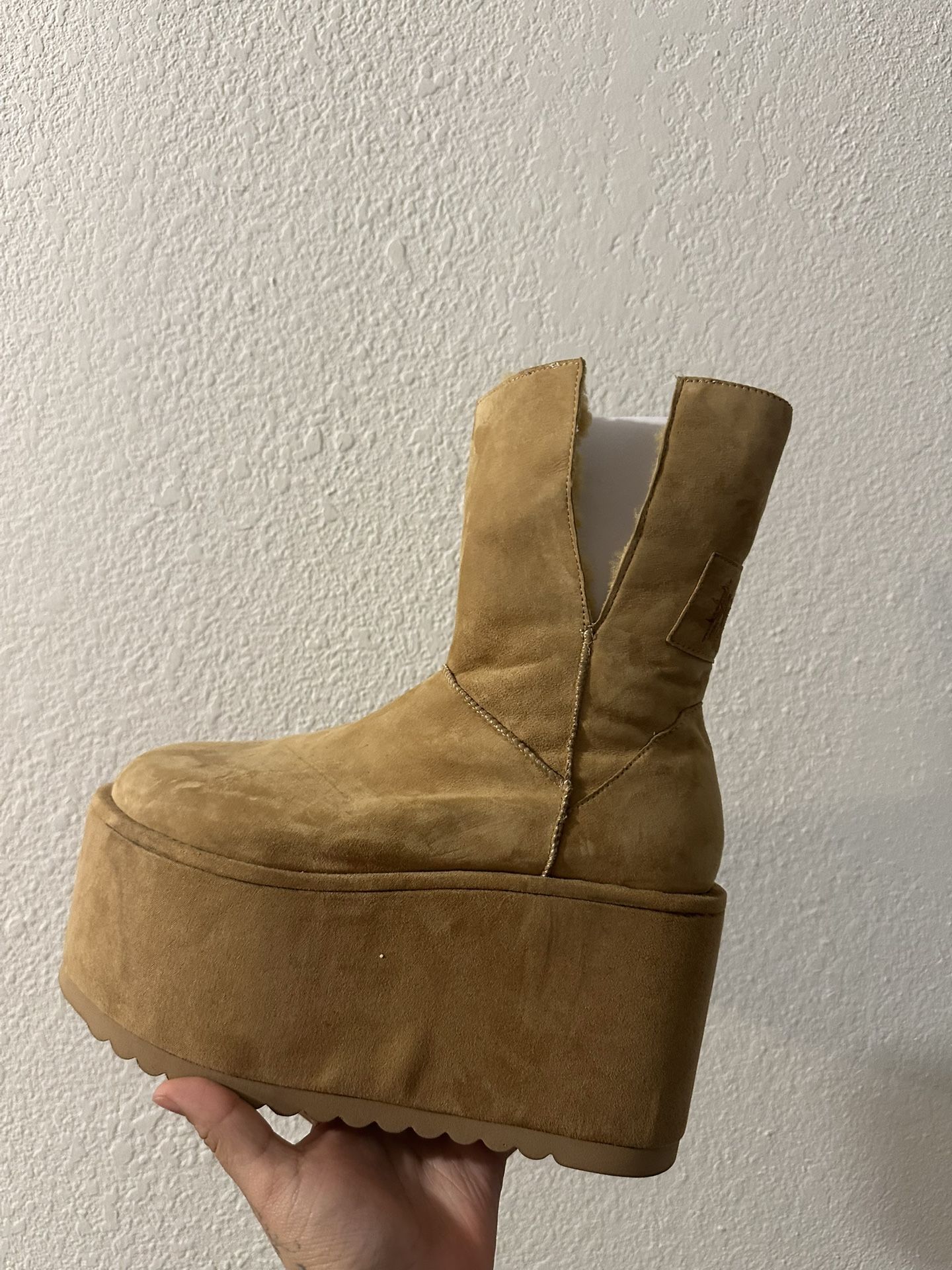 Delia’s, DollsKill, Darkerwavs Shoes Size 9