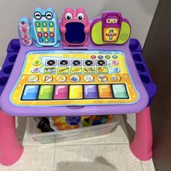 Touch & Learn Activity Desk™ Deluxe (Pink)